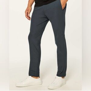 Men's Lululemon Commission Relaxed Pants